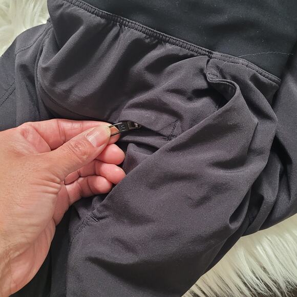 Lululemon Men’s Small Black Shorts Pockets RN 106259 Athletic Training EUC - Picture 8 of 8